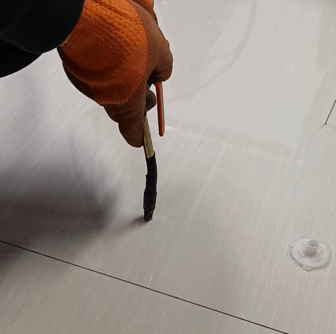 地板砖空鼓怎么处理方法视频(地板砖空鼓怎么处理方法视频讲解)