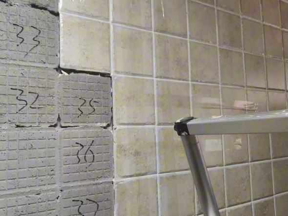 瓷砖拱起处理绝招瓷砖会拱起是为什么 瓷砖拱起处理绝招瓷砖会拱起是为什么